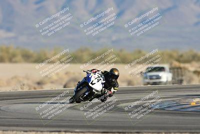 media/Dec-07-2025-CVMA (Sun) [[3e7d2de5dc]]/Race 16-Formula Middleweight/